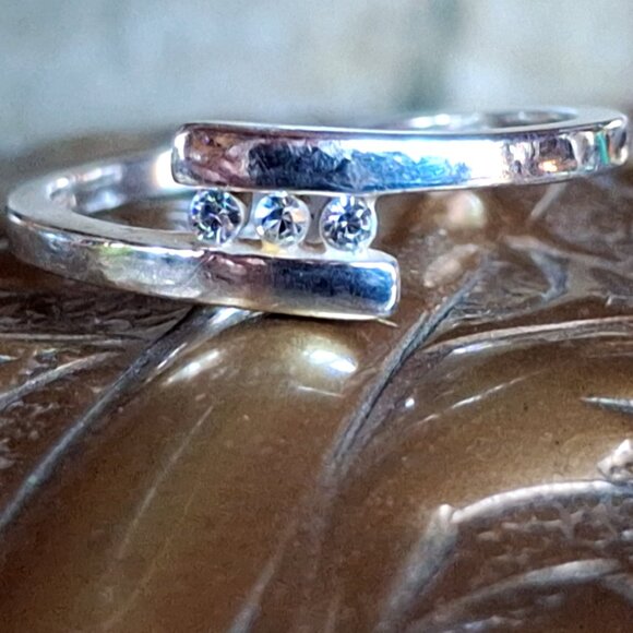 Silver Ring - Picture 2 of 6